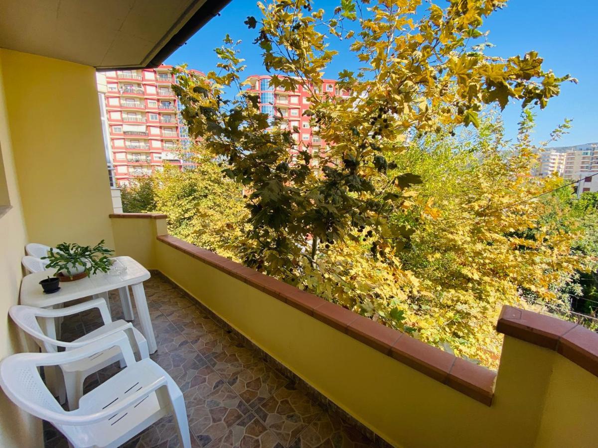 Iljazi'S Apartaments Влёра Экстерьер фото