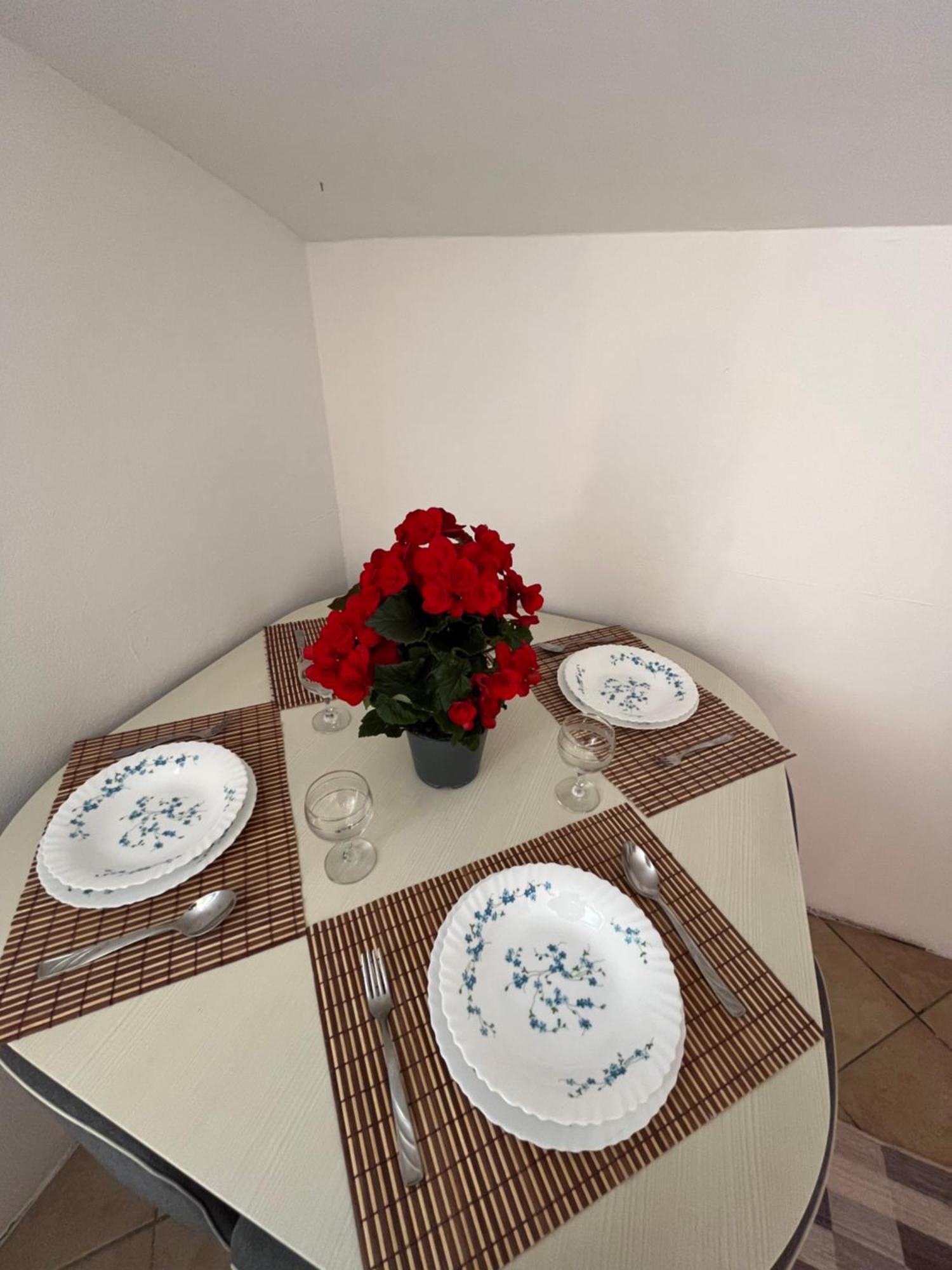 Iljazi'S Apartaments Влёра Экстерьер фото