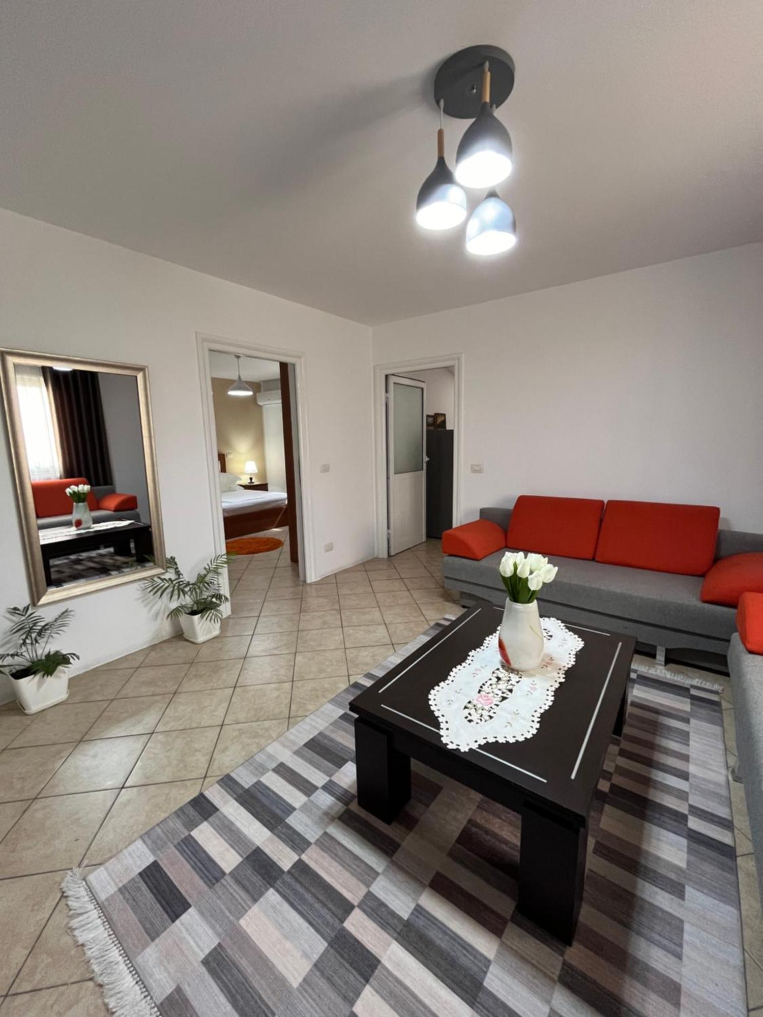 Iljazi'S Apartaments Влёра Экстерьер фото