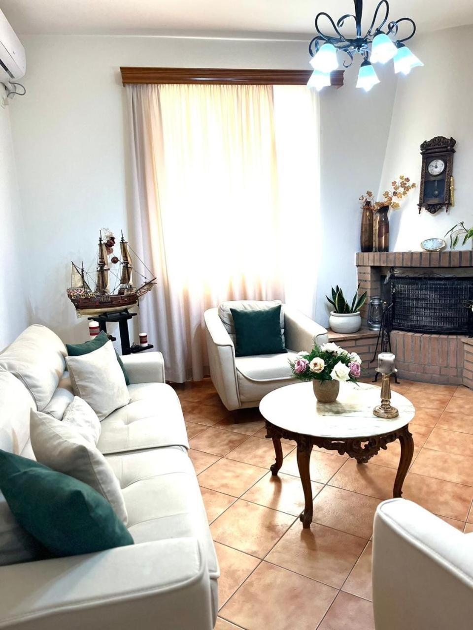 Iljazi'S Apartaments Влёра Экстерьер фото