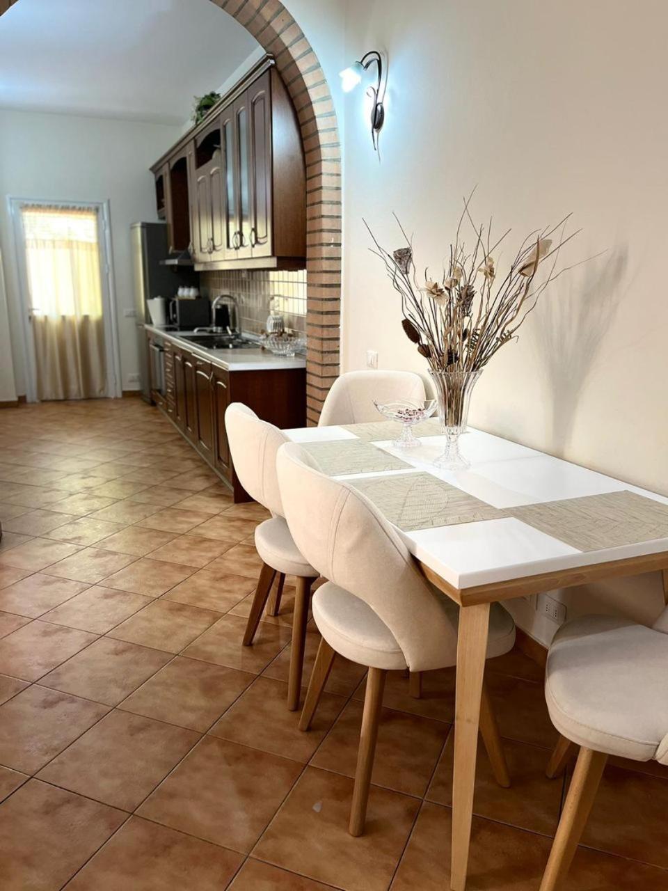 Iljazi'S Apartaments Влёра Экстерьер фото