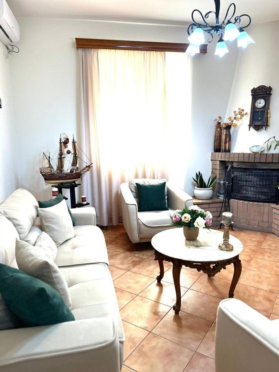 Iljazi'S Apartaments Влёра Экстерьер фото