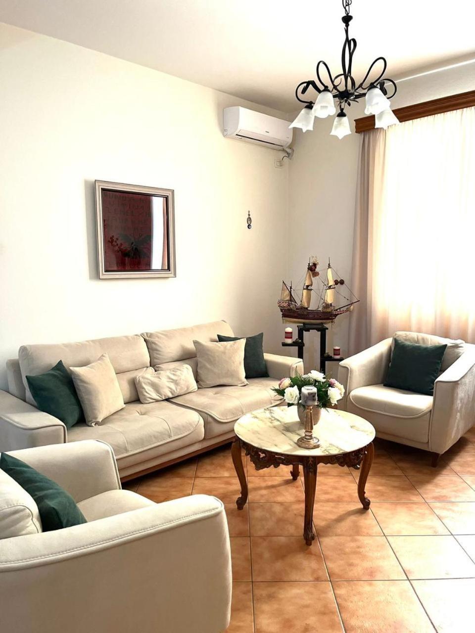 Iljazi'S Apartaments Влёра Экстерьер фото