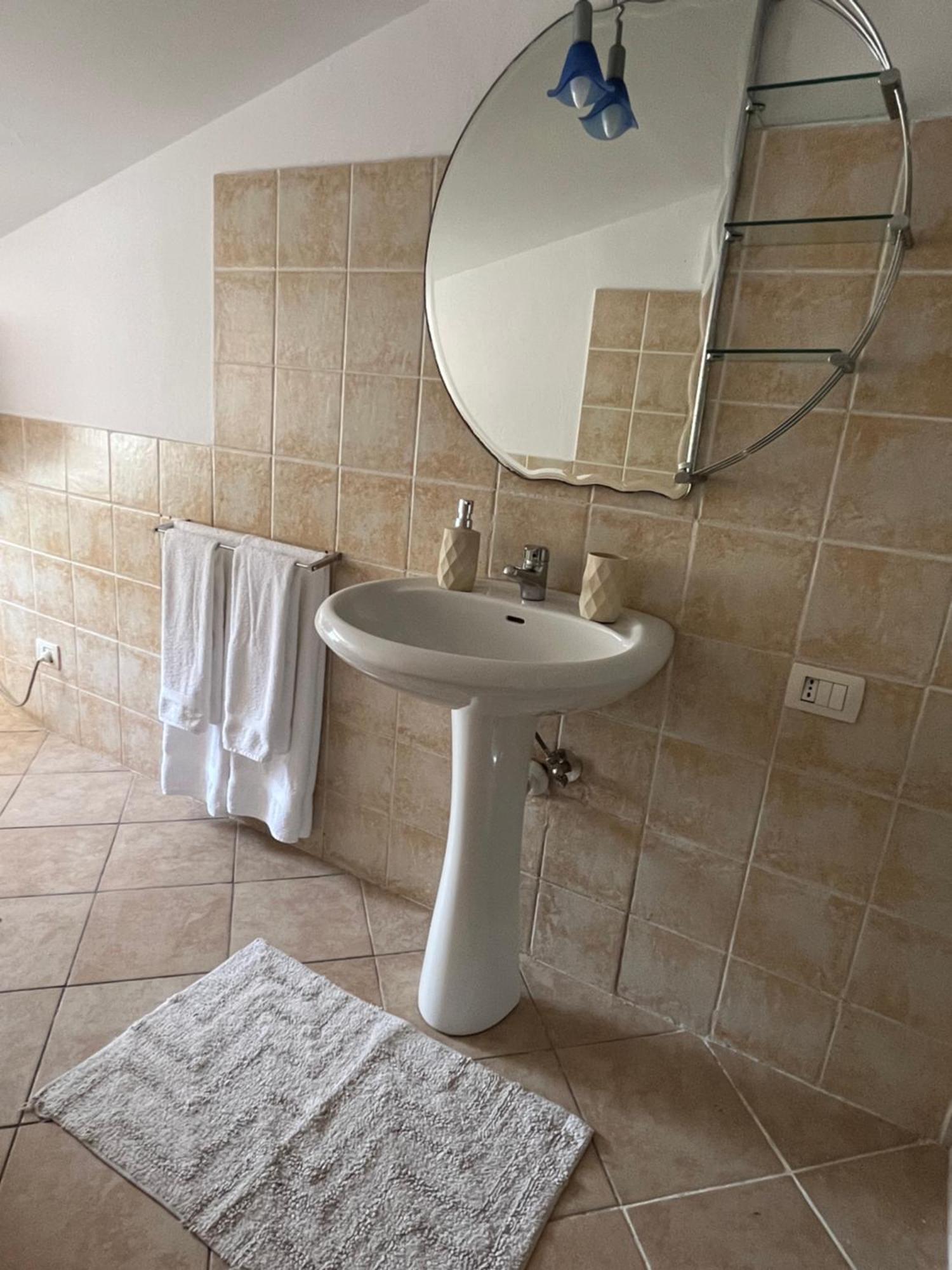 Iljazi'S Apartaments Влёра Экстерьер фото